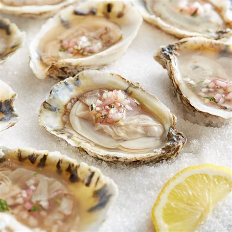 Rappahannock oysters. Oct 25, 2020 · Rappahannock Oyster Bar on East Bay Street in Charleston is a great destination for all things quality oysters, seafood, and drinks in a fun and relaxed atmosphere. This is a good place to go after a long day to unwind. 