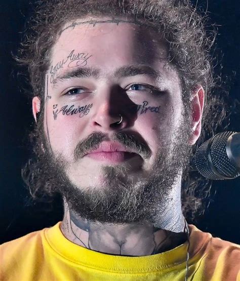 Rapper with face tattoos. Nov 29, 2023 · The rapper started going crazy with tattoos when he was only 15-years-old. From his ten face tattoos to the portrait of his late best friend on his back, Offset shares the stories behind his ink. 