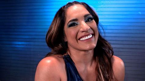 Raquel Reacts to help from WWE star on SmackDown