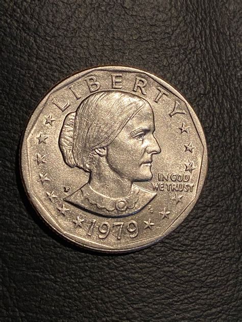 Susan B Anthony Silver Dollar Coin ~ 1979 P MINT COIN CIRCULAT