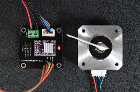 Raspberry Pi Stepper Motor Control with NEMA 17 Maker Portal. 
