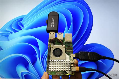 Raspberry pi 5 windows 11.  Jul 4, 2025 · Conclusion Installing Windows 11 on a Raspbe...