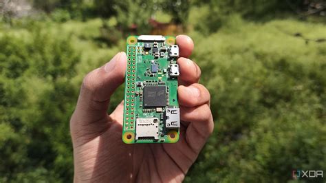 Raspberry pi zero 2 gaming projects. 2.  The Raspberry Pi Zero 2 is a great retro g...