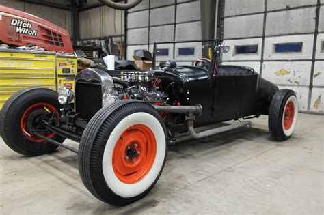 Boosted. In this DIY era, the rat rod is making a comeback. Featured on shows like Vegas Rat Rods, the high performance engine in a gritty exterior defines this genre. The rat rods for sale here run the gamut from show-stoppers, to strip burners, proving that this hot rod variant is a cool option for those who subscribe to rockabilly retro or ...