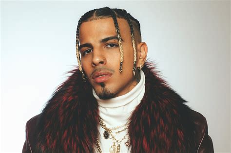 Rauw alejandro hairstyle. Rauw Alejandro is a popular Puerto Rican singer/songwriter. He asked fellow Latin music superstar Rosalia to marry him in March 2023 but they later split in July 2023. Rauw Alejandro is quickly ... 