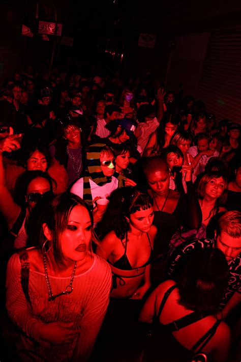 Rave party la. A Club Called Rhonda. Things to do. May 28, 2022. Billing itself as a "Pansexual Party Palace," Rhonda provides Los Angeles with that rarest of events: A fabulous dance party full of cuties where ... 