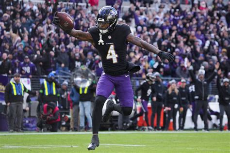 Ravens OLB Odafe Oweh returns to practice after missing past 4 games; Safety Marcus Williams absent