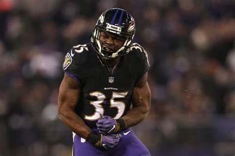 Ravens RB Gus Edwards on pace for career season in contract year: ‘I got a lot of football left in me’