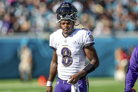 Ravens agree to 5-year deal with QB Lamar Jackson, ending difficult standoff with their franchise player