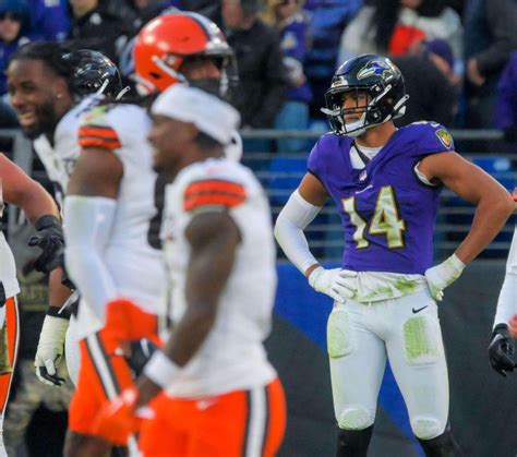 Ravens suffer second-half collapse in stunning 33-31 loss to Browns on last-second field goal