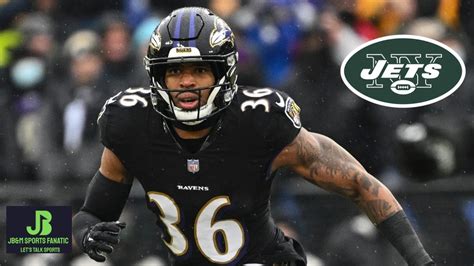 Ravens trade S Chuck Clark to Jets