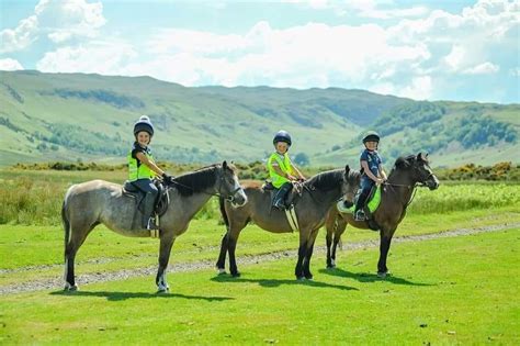 Rawfoot Farm Ride - Beranda