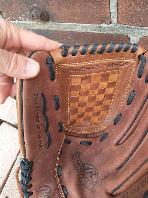 Rawlings RBG36TBR 12-1/2-inch RHT Leather Baseball Glove