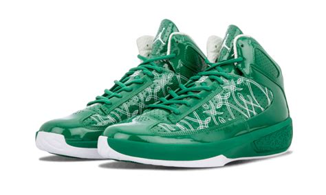 Offering a sizeable challenge is the Air Jordan Icons hybrid, seen here in PEs worn by Charlotte Bobcats guard DJ Augustin and Boston Celtics sharpshooter Ray Allen. DJ's are pretty close to the .... 