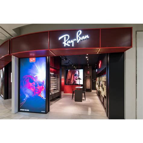 Ray-Ban レイクタウン4-2-2 越谷市, 埼玉県, Japan