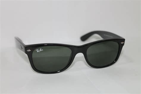 Ray-Ban Sunglasses RB2123 Black/Green 52mm - small defect