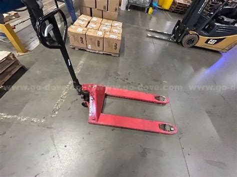 Raymond Pallet Jack AllSurplus