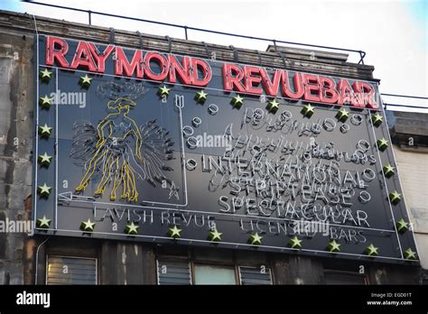 Raymond revuebar hi-res stock photography and images - Alamy