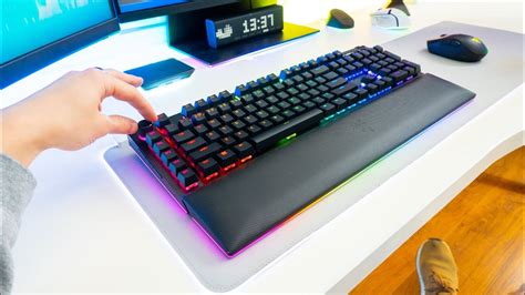 Razer BlackWidow V4 Pro 🐍 Unboxing & First Impressions