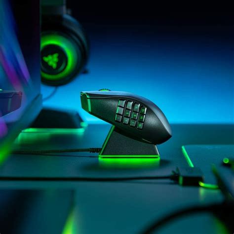 Razer mouse dock chroma firmware. Razer Viper Ultimate. Sensitivity. True 20,000 DPI Focus+ optical sensor with 99.6% resolution accuracy. Acceleration. Up to 650 inches per second (IPS) / 50 G acceleration. Razer Synapse Support. Razer Synapse 3 enabled. Razer Chroma. Razer Chroma™ lighting with true 16.8 million customizable color options. 