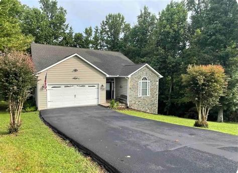 2 Morewood Rd, Hardy, VA 24101 is a lot/land. This property is currently available for sale and was listed by RVAR on Aug 17, 2023. The MLS # for this home is MLS# 895106. 2 Morewood Rd, Hardy, VA 24101 listed for $228,900.. 