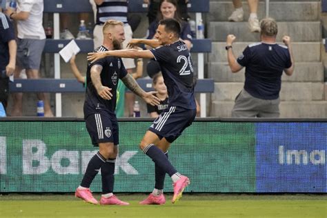 Real Salt Lake’s road streak lives on in 2-2 draw with Sporting KC