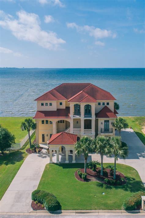 Real estate in pensacola fl. 5 days ago · Find Realtors® & Real Estate agents in Pensacola, FL that can help you with your real estate needs. 