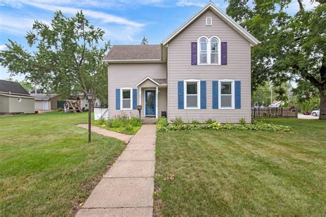 Realtor.com lake city mn. For Sale. $559,900. 8 bed. 4.5 bath. 4,420 sqft. 1930 Dixon Line Rd. Finlayson, MN 55735. extra large garage have in floor heat. new vinyl flooring in upper kitchen. 