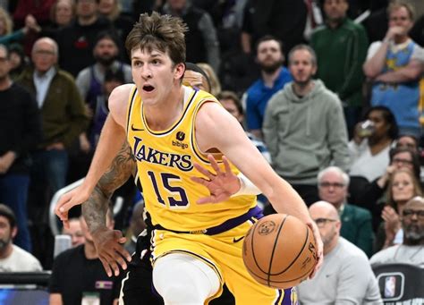 Austin Reaves agrees to 4-year, $56 million max contract to remain with Lakers: Sources. Reaves averaged 13.0 points, 3.4 assists and 3.0 rebounds per contest last season for the Lakers. Shams .... 