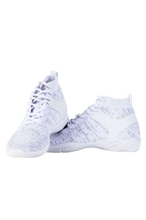 The Rebel Ruthless white cheerleading shoes are designed for competitions and practice. Extreme tumbling, exceptional grip and much more. . 