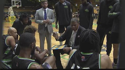 Rebels run past Patroons for first place