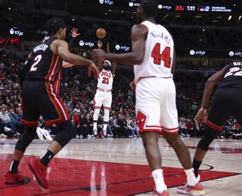 Recapping the Chicago Bulls: Hot 3-point shooting leads to 113-99 win against the Miami Heat
