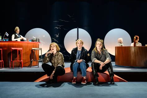 Recension: M&auml;nniskan och floran. Etnobiologi i Sverige 2