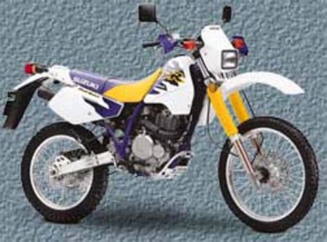 Recensioni Suzuki DR 350 - Moto.it