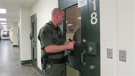Sex or violent offenders must report to the Sherif
