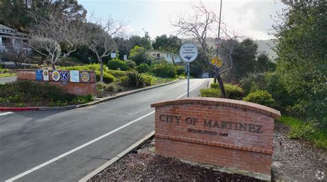 Recent deaths martinez ca.  Nov 20, 2020 · Search Martinez, California ...