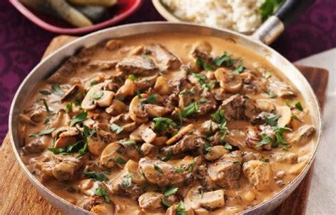 Recept  vid biff stroganoff.