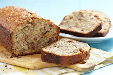 Recipe for Blue Ribbon Banana Bread Almanac.com