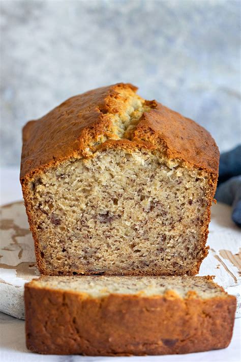 Recipe for Light, Fluffy, and Moist Banana Bread