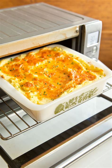 Recipe using oven toaster. That toaster oven might surprise you! Check out these easy meal ideas.More reasons you're underestimating your toaster oven: http://www.foodnetwork.com/recip... 