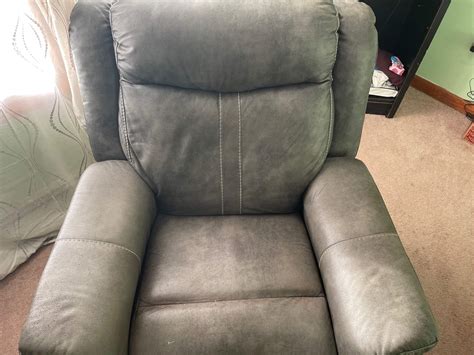 Recliners in Syracuse, NY