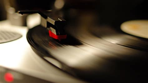 Record Player Photos and Premium High Res Pictures - Getty Images