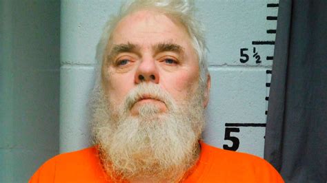 Records: Maine shooting suspect couldn’t legally own guns