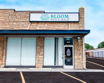 Recreational dispensary near ohio border. BUCHANAN'S BEST DISPENSARY *Mon: 10am - 7pm | Tues - Sat: 10am - 8pm | Sun: 11am - 6pm *10% OFF! *First Time Customers ... RECREATIONAL MENU. Whether you're a Cannabis connoisseur seeking premium flower for more nuanced experiences, a newbie curious about trying Marijuana for the first time, or someone suffering from severe … 