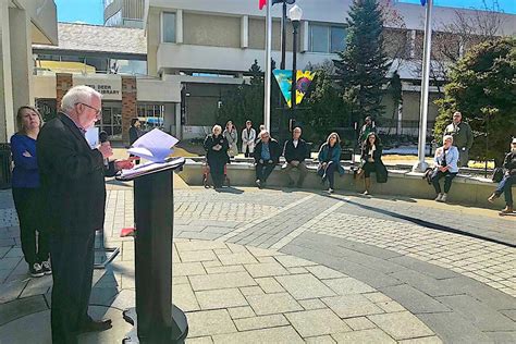 Red Deer Mayor Ken Johnston proclaims 2024 is Year of Volunteers