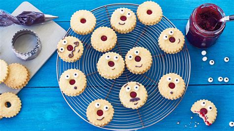 Red Nose Day shortbread recipe - BBC Food