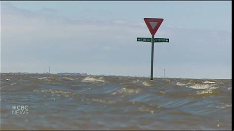 Red River flood now expected to be as high as crest in 2009, the