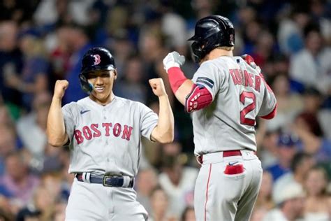 Red Sox hit six home runs, beat Cubs 8-3 for sixth straight win