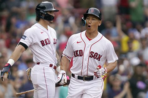 Red Sox rally and extend winning streak to five games with 4-3 victory over A’s