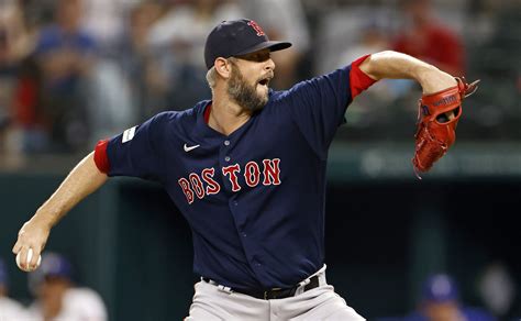 Red Sox rally to end 4-game skid with 4-2 loss to Rangers